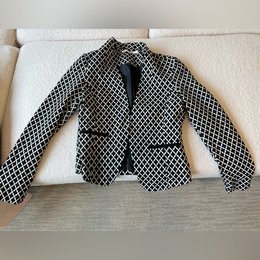 Have Monochrome Diamond Pattern Jacket